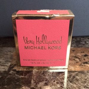 MICHAEL KORS Very Hollywood